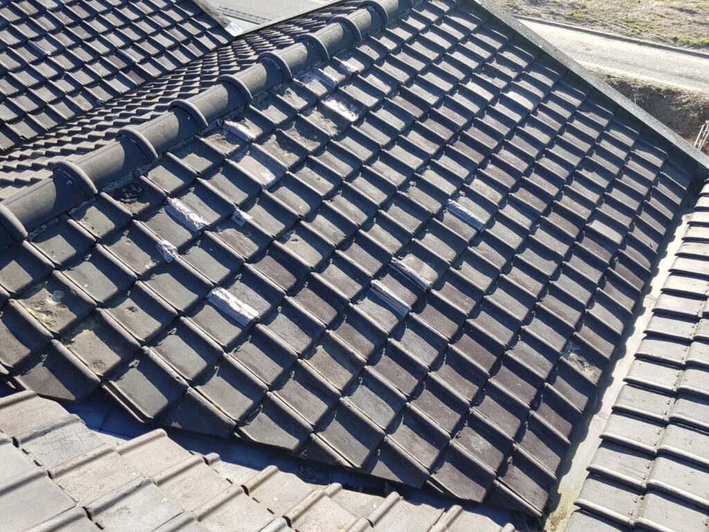 Keramische dakbedekking